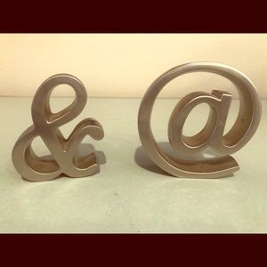 “&” and “@“ desk paper weights